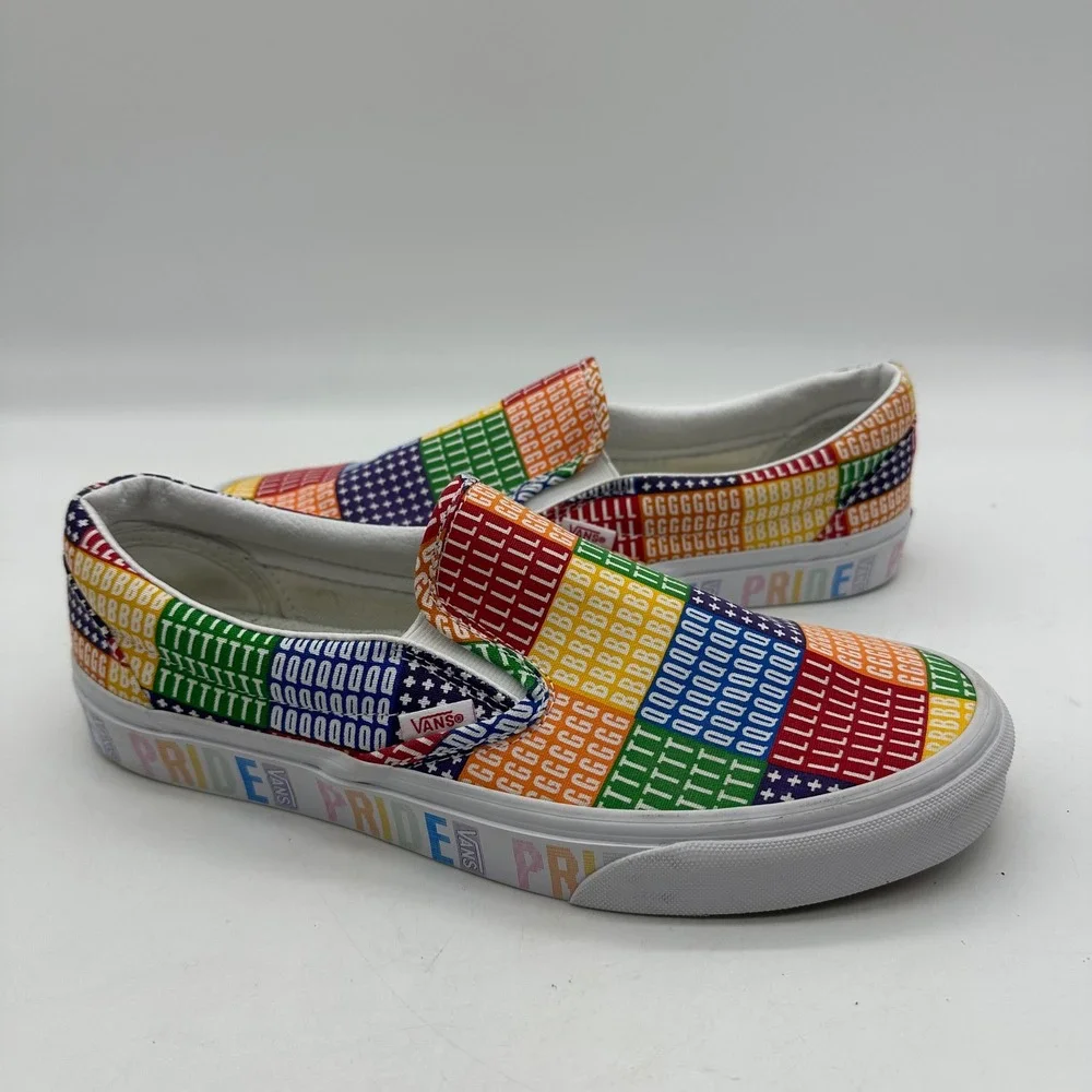 Vans‎ 507698 Men 9.5 Womens 11 Pride Rainbow VN0A33TB3WJ Classic Slip-On Shoes